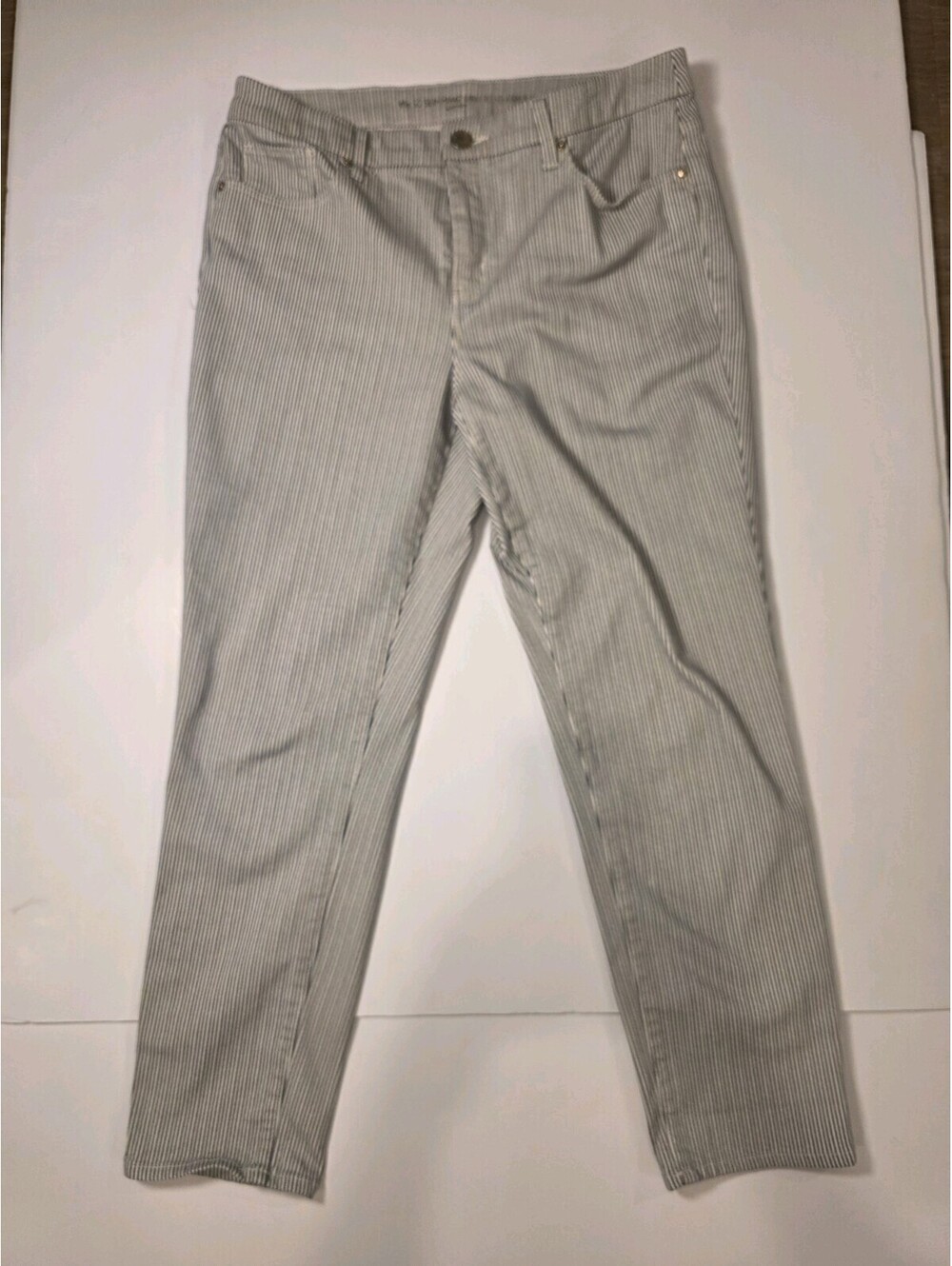 Chico's So Slimming Hickory Stripe Ankle Pants Women's Size 1 Medium 8 Stretch
